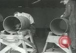 Image des charges de profondeur Canada, 1941, de la seconde 20 séquences d'archives historiques vidéo 65675059337