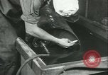 Image des charges de profondeur Canada, 1941, de la seconde 35 séquences d'archives historiques vidéo 65675059337