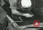 Image des charges de profondeur Canada, 1941, de la seconde 37 séquences d'archives historiques vidéo 65675059337