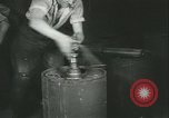 Image des charges de profondeur Canada, 1941, de la seconde 40 séquences d'archives historiques vidéo 65675059337