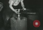 Image des charges de profondeur Canada, 1941, de la seconde 55 séquences d'archives historiques vidéo 65675059337