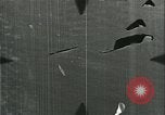 Standbild deutschen U Boot strafed auf See Atlantik, 1944, aus Sekunde 8 historischem Filmmaterial Videoclip 65675059341