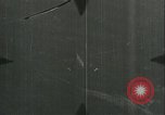 Standbild deutschen U Boot strafed auf See Atlantik, 1944, aus Sekunde 9 historischem Filmmaterial Videoclip 65675059341