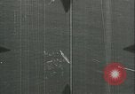 Standbild deutschen U Boot strafed auf See Atlantik, 1944, aus Sekunde 14 historischem Filmmaterial Videoclip 65675059341