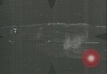 Standbild deutschen U Boot strafed auf See Atlantik, 1944, aus Sekunde 46 historischem Filmmaterial Videoclip 65675059341