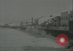 Image vagues de déferlement Redondo Beach California USA, 1940, de la seconde 4 séquences d'archives historiques vidéo 65675059346