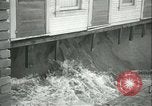 Image vagues de déferlement Redondo Beach California USA, 1940, de la seconde 14 séquences d'archives historiques vidéo 65675059346
