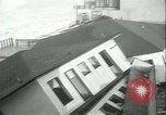 Image vagues de déferlement Redondo Beach California USA, 1940, de la seconde 18 séquences d'archives historiques vidéo 65675059346