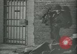 Standbild Salzbergwerk Merkers Deutschland, 1945, aus Sekunde 14 historischem Filmmaterial Videoclip 65675059358