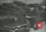 Standbild Salzbergwerk Merkers Deutschland, 1945, aus Sekunde 18 historischem Filmmaterial Videoclip 65675059358
