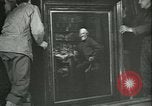 Standbild Salzbergwerk Merkers Deutschland, 1945, aus Sekunde 36 historischem Filmmaterial Videoclip 65675059358
