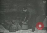 Standbild Salzbergwerk Merkers Deutschland, 1945, aus Sekunde 54 historischem Filmmaterial Videoclip 65675059358