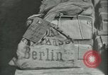 Standbild Salzbergwerk Merkers Deutschland, 1945, aus Sekunde 58 historischem Filmmaterial Videoclip 65675059358