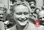 Standbild Zweiter Weltkrieg berühmte Gefangene freigelassen Deutschland, 1945, aus Sekunde 21 historischem Filmmaterial Videoclip 65675059359