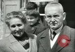 Standbild Zweiter Weltkrieg berühmte Gefangene freigelassen Deutschland, 1945, aus Sekunde 29 historischem Filmmaterial Videoclip 65675059359
