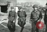 Standbild Zweiter Weltkrieg berühmte Gefangene freigelassen Deutschland, 1945, aus Sekunde 51 historischem Filmmaterial Videoclip 65675059359