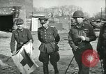 Standbild Zweiter Weltkrieg berühmte Gefangene freigelassen Deutschland, 1945, aus Sekunde 52 historischem Filmmaterial Videoclip 65675059359