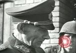 Standbild Zweiter Weltkrieg berühmte Gefangene freigelassen Deutschland, 1945, aus Sekunde 57 historischem Filmmaterial Videoclip 65675059359