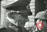 Standbild Zweiter Weltkrieg berühmte Gefangene freigelassen Deutschland, 1945, aus Sekunde 59 historischem Filmmaterial Videoclip 65675059359