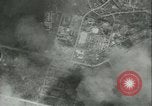 Standbild B-29 Japan, 1945, aus Sekunde 11 historischem Filmmaterial Videoclip 65675059360