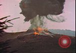 Standbild US Air Forces Flugzeuge bombardieren Deutsche befestigte Anhöhe Deutschland, 1945, aus Sekunde 32 historischem Filmmaterial Videoclip 65675059361