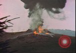 Standbild US Air Forces Flugzeuge bombardieren Deutsche befestigte Anhöhe Deutschland, 1945, aus Sekunde 33 historischem Filmmaterial Videoclip 65675059361