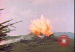 Standbild US Air Forces Flugzeuge bombardieren Deutsche befestigte Anhöhe Deutschland, 1945, aus Sekunde 39 historischem Filmmaterial Videoclip 65675059361