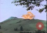 Standbild US Army Air Forces P-47s Bombardierung deutscher Festungen Deutschland, 1945, aus Sekunde 52 historischem Filmmaterial Videoclip 65675059362