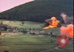 Standbild USAAF P-47s drop Napalm auf deutschen militärischen Anlagen Deutschland, 1945, aus Sekunde 10 historischem Filmmaterial Videoclip 65675059363