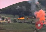 Standbild USAAF P-47s drop Napalm auf deutschen militärischen Anlagen Deutschland, 1945, aus Sekunde 35 historischem Filmmaterial Videoclip 65675059363