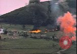 Standbild USAAF P-47s drop Napalm auf deutschen militärischen Anlagen Deutschland, 1945, aus Sekunde 41 historischem Filmmaterial Videoclip 65675059363