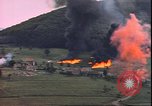 Standbild USAAF P-47s drop Napalm auf deutschen militärischen Anlagen Deutschland, 1945, aus Sekunde 47 historischem Filmmaterial Videoclip 65675059363