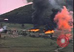 Standbild USAAF P-47s drop Napalm auf deutschen militärischen Anlagen Deutschland, 1945, aus Sekunde 48 historischem Filmmaterial Videoclip 65675059363