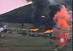Standbild USAAF P-47s drop Napalm auf deutschen militärischen Anlagen Deutschland, 1945, aus Sekunde 49 historischem Filmmaterial Videoclip 65675059363