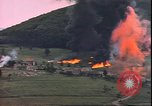 Standbild USAAF P-47s drop Napalm auf deutschen militärischen Anlagen Deutschland, 1945, aus Sekunde 52 historischem Filmmaterial Videoclip 65675059363