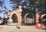 Standbild beschädigt Tiergarten Berlin Deutschland, 1945, aus Sekunde 8 historischem Filmmaterial Videoclip 65675059364