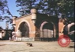 Standbild beschädigt Tiergarten Berlin Deutschland, 1945, aus Sekunde 9 historischem Filmmaterial Videoclip 65675059364