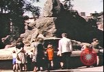 Standbild beschädigt Tiergarten Berlin Deutschland, 1945, aus Sekunde 30 historischem Filmmaterial Videoclip 65675059364