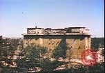 Standbild beschädigt Tiergarten Berlin Deutschland, 1945, aus Sekunde 58 historischem Filmmaterial Videoclip 65675059364