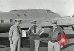 Immagine di Generale MacArthur conferisce con Admirals Kinkaid e van gancio Brisbane Australia, 1944, secondo 44 filmato di repertorio 65675059383
