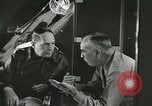 Immagine di Generale MacArthur conferisce con Admirals Kinkaid e van gancio Brisbane Australia, 1944, secondo 52 filmato di repertorio 65675059383