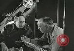 Immagine di Generale MacArthur conferisce con Admirals Kinkaid e van gancio Brisbane Australia, 1944, secondo 56 filmato di repertorio 65675059383