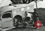 Immagine di Veicoli alleati Anzio Italia, 1944, secondo 9 filmato di repertorio 65675059384