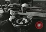 Image compas de navigation Mer Méditerranée, 1944, de la seconde 56 séquences d'archives historiques vidéo 65675059389