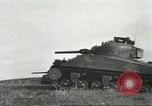 Standbild alliierten Panzer Anzio Italien, 1944, aus Sekunde 25 historischem Filmmaterial Videoclip 65675059398