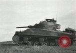 Standbild alliierten Panzer Anzio Italien, 1944, aus Sekunde 28 historischem Filmmaterial Videoclip 65675059398