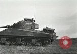 Standbild alliierten Panzer Anzio Italien, 1944, aus Sekunde 34 historischem Filmmaterial Videoclip 65675059398