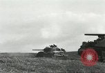 Standbild alliierten Panzer Anzio Italien, 1944, aus Sekunde 36 historischem Filmmaterial Videoclip 65675059398