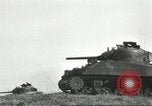 Standbild alliierten Panzer Anzio Italien, 1944, aus Sekunde 41 historischem Filmmaterial Videoclip 65675059398