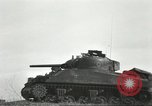 Standbild alliierten Panzer Anzio Italien, 1944, aus Sekunde 52 historischem Filmmaterial Videoclip 65675059398
